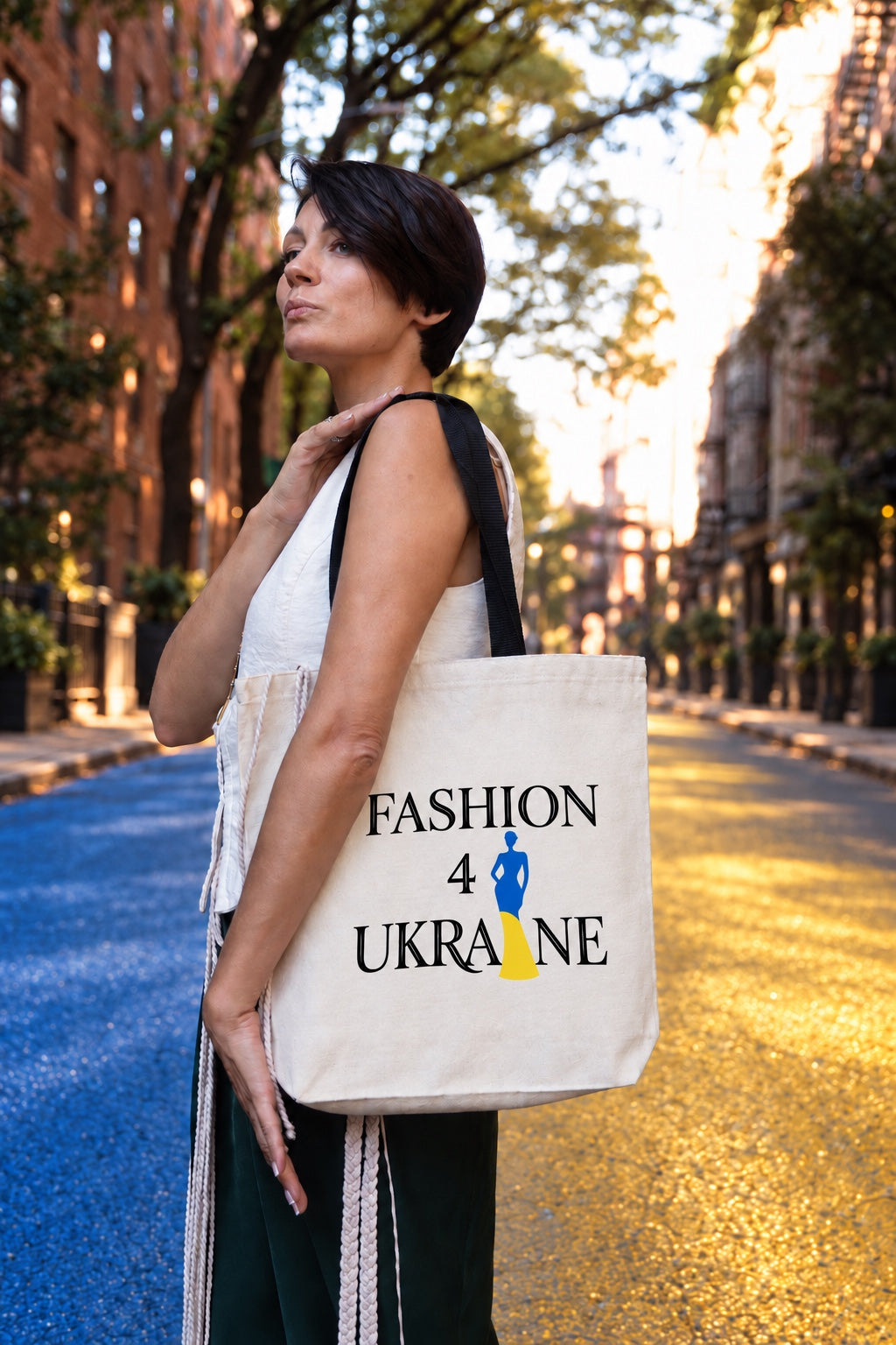 FASHION 4 UKRAINE tote bag styled in New York
